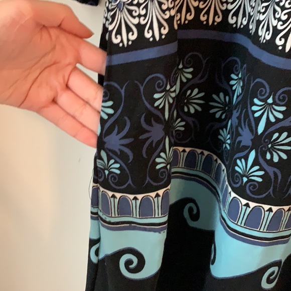 J. McLaughlin Knee Length Dress - Picture 6 of 8